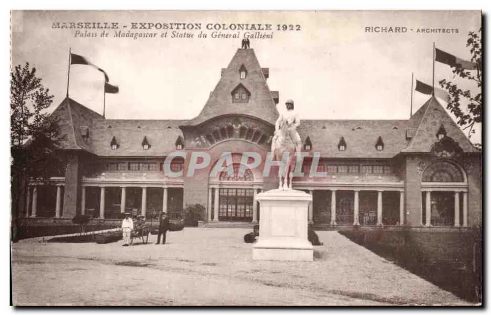 Marseille - Kolonialausstellung 1922 — Palast von Madagaskar und Statue des Generals Galliéni — Richard - Architekten - Vorderseite