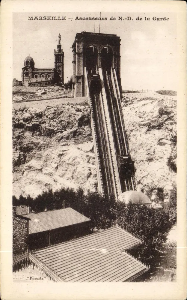 Marselha — Elevadores de N.-D. de la Garde — Phocéa - Frente