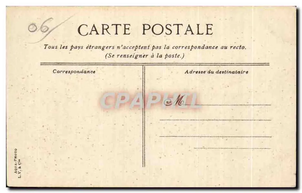 Cannes - o Grand Hôtel — vista da entrada com grade e palmeiras — editor L. C. & Cie - Verso