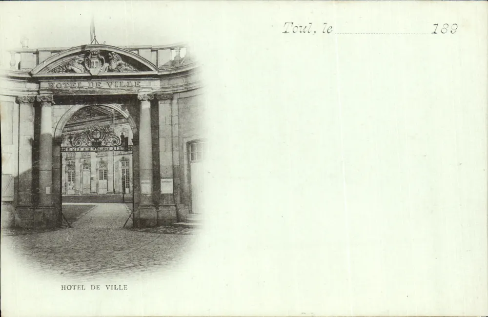 Hôtel de Ville — Toul, 189 — editor desconhecido - Frente