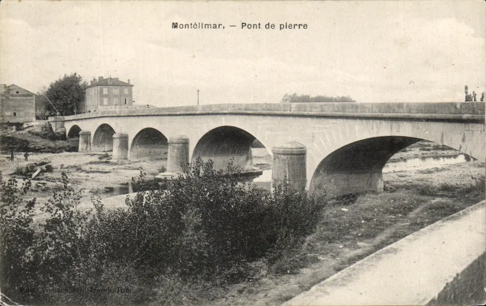 Montélimar — Pont de pedra — VAP GOURBACH - Frente