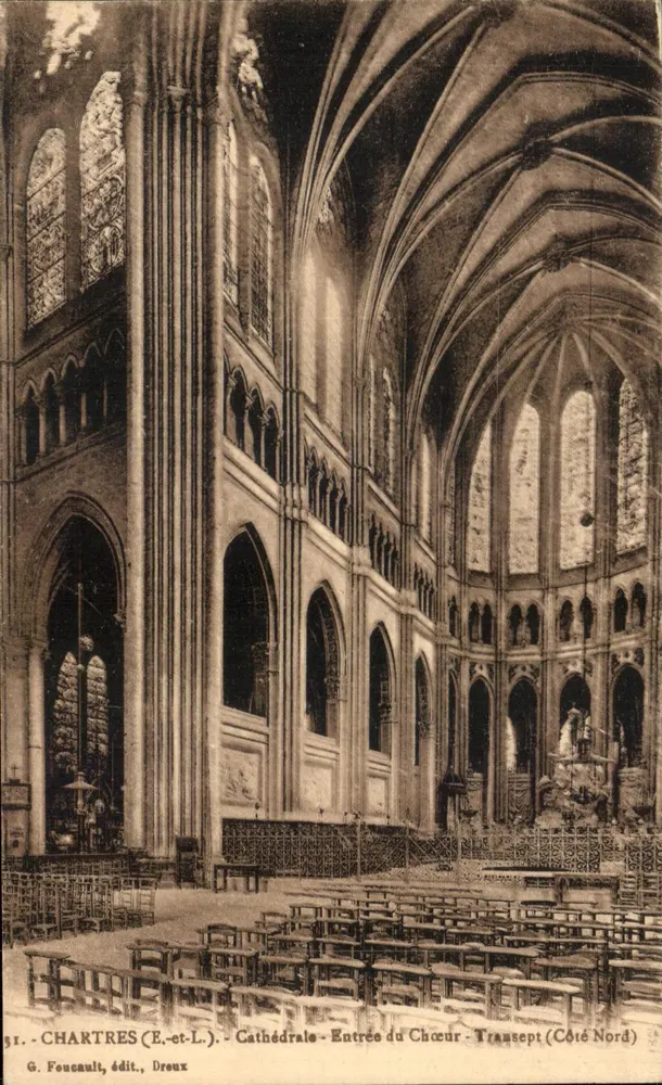 Chartres (E-et-L.) - Catedral - Entrada do Coro - Transepto (Lado Norte) — G. Foucault, editor, Dreux - Frente