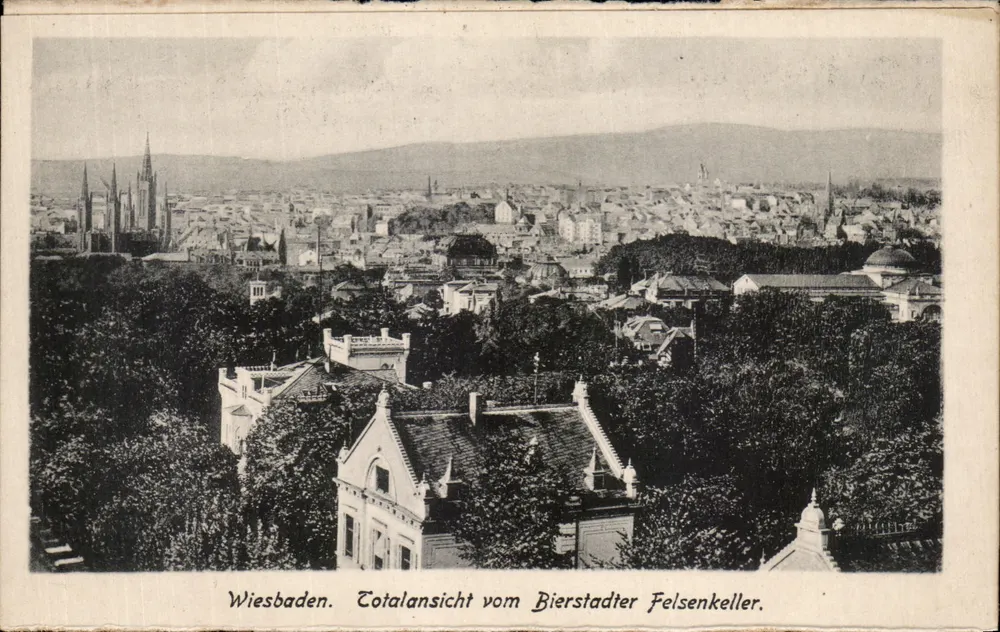 Wiesbaden — Panoramablick vom Felsenkeller — Verlag Rumänerga-Antikistenrich Nord, Wiesbaden, Nr. 13 - Vorderseite