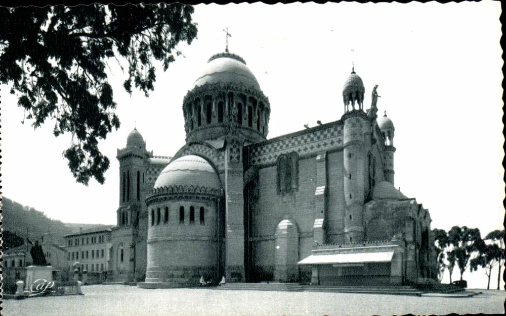 A Basílica Nossa Senhora da África — Argel — Edição Faraeu - Frente