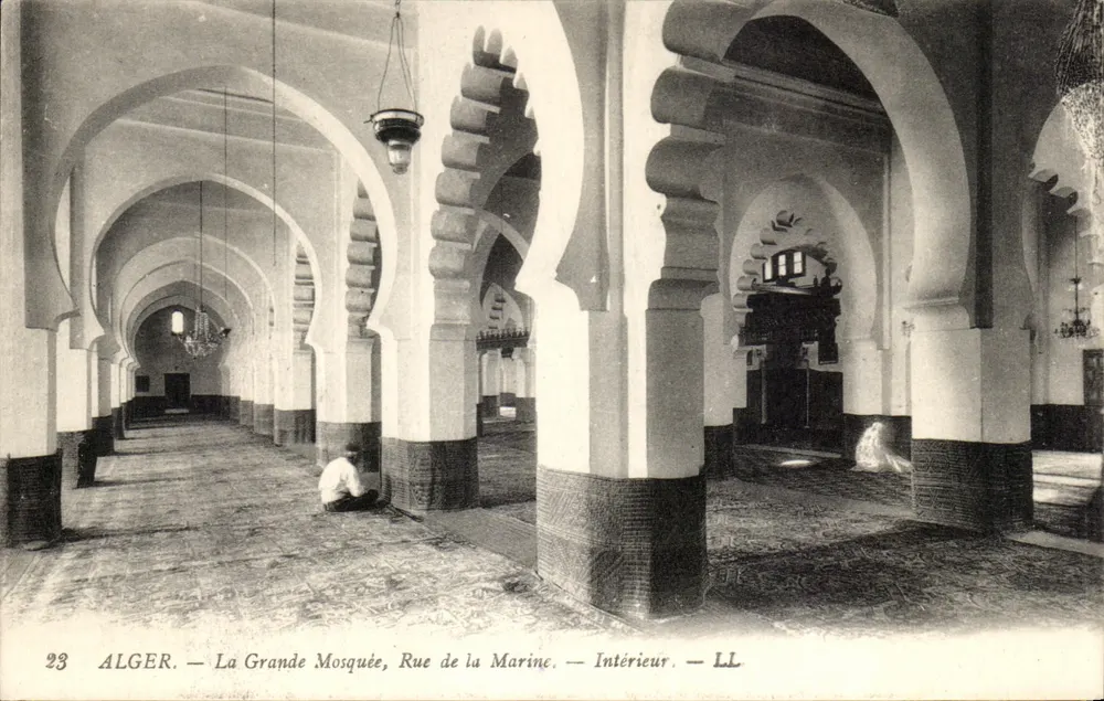 Alger — Große Moschee, Rue de la Marine — Innenraum — LL - Vorderseite