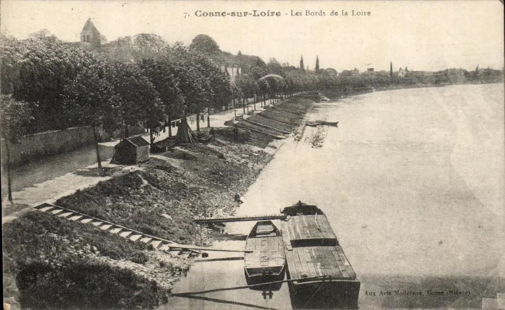 Cosne-sur-Loire — Die Ufer der Loire — Aux Arts Modernes, Cosne (Nièvre) - Vorderseite