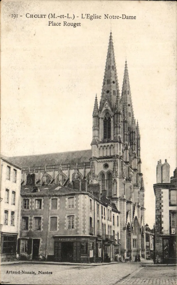 Cholet (M.-et-L.) - Die Kirche Notre-Dame, Place Rouget — Artaud-Nozais, Nantes - Vorderseite