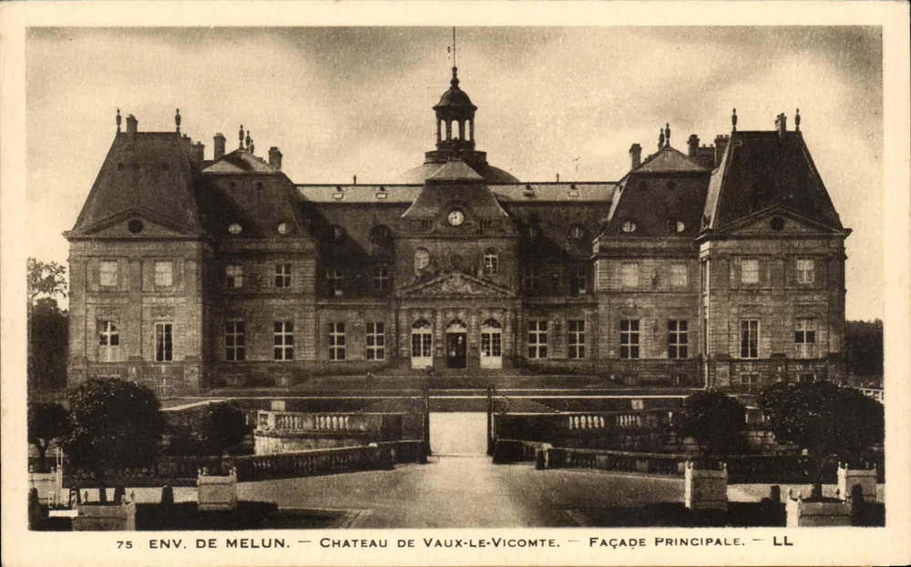 Schloss Vaux-le-Vicomte — Hauptfassade — Env. de Melun - Vorderseite
