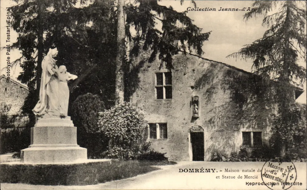 Domrémy - Geburtsort von Jeanne d'Arc und Statue von Mercié - Vorderseite