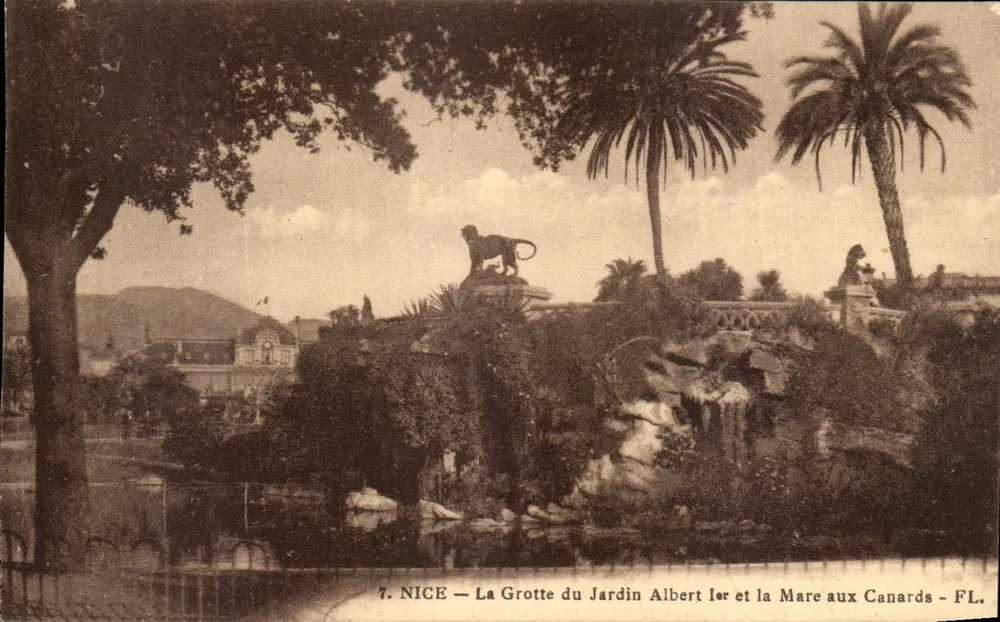 NICE — Höhle des Gartens Albert Ier und Ententeich — FL. - Vorderseite