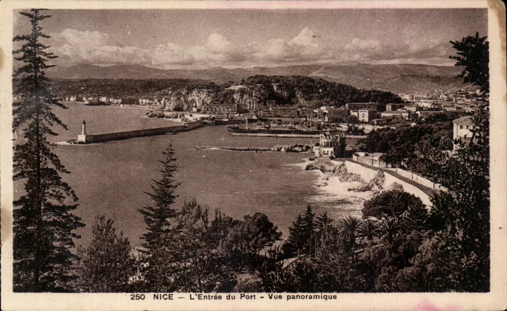 NICE — Eingang zum Hafen — Panoramablick — Éditions Les Belles Éditions, n°250 - Vorderseite