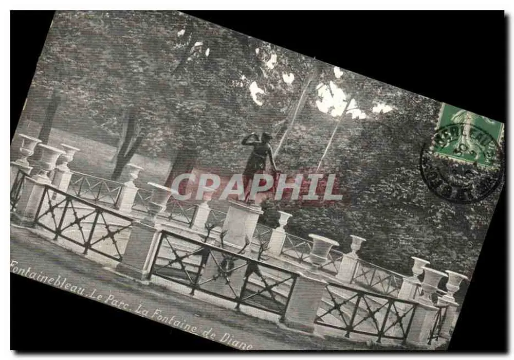 Fontainebleau. Der Park. Die Fontaine de Diane — G.B.N.G. Photo L.Y. & Cie - Vorderseite