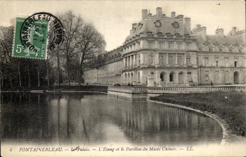 Fontainebleau — Das Schloss, Der See und das Pavillon des Chinesischen Museums — LL. - Vorderseite