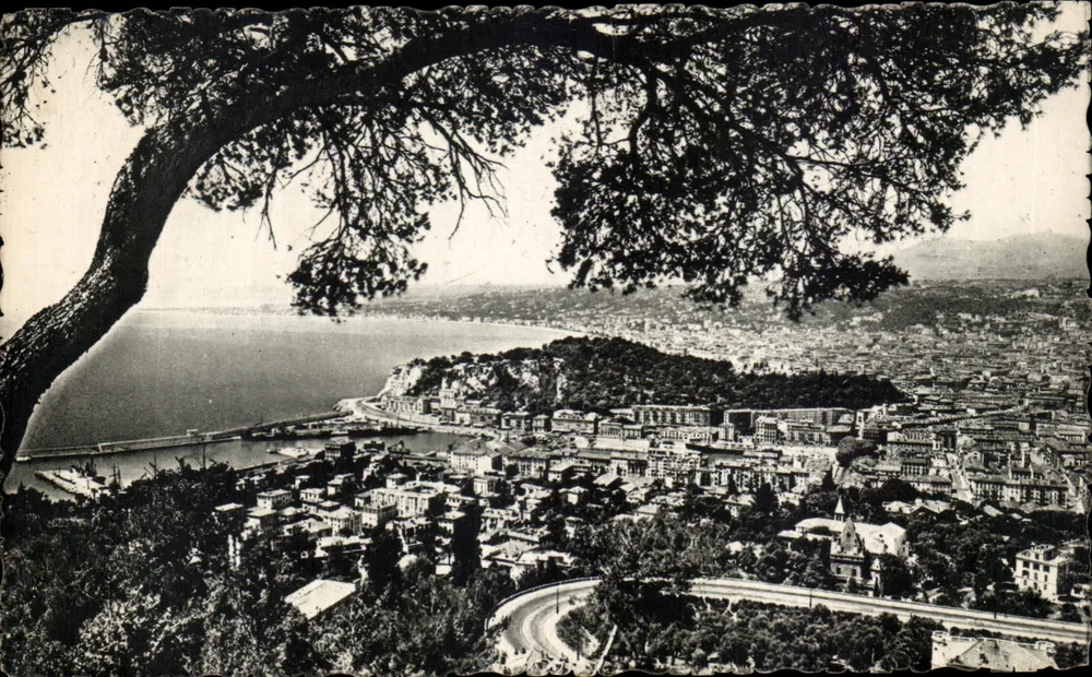 Nice — Vista geral tirada do Mont-Boron — L. Gilletta e Cia, editora - Frente