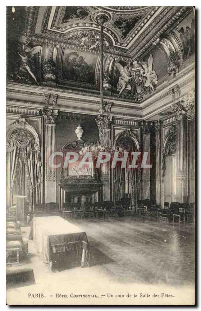 Paris — Hôtel Continental — Ein Eckbereich des Ballsaals - Vorderseite