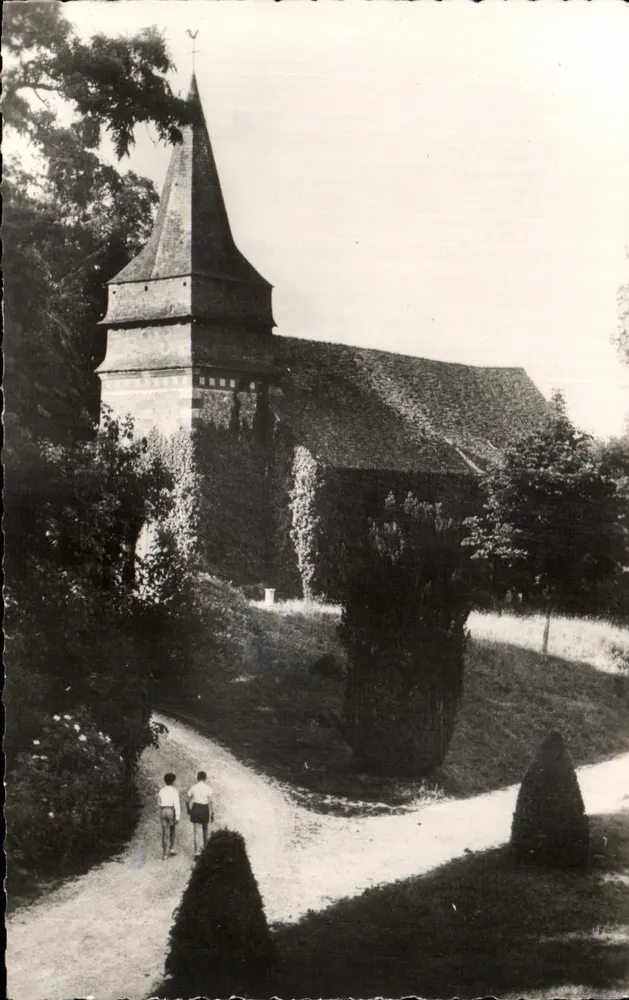 Kapelle von Provemont — Der Grünere Bereich — Authentische Fotografie - Vorderseite