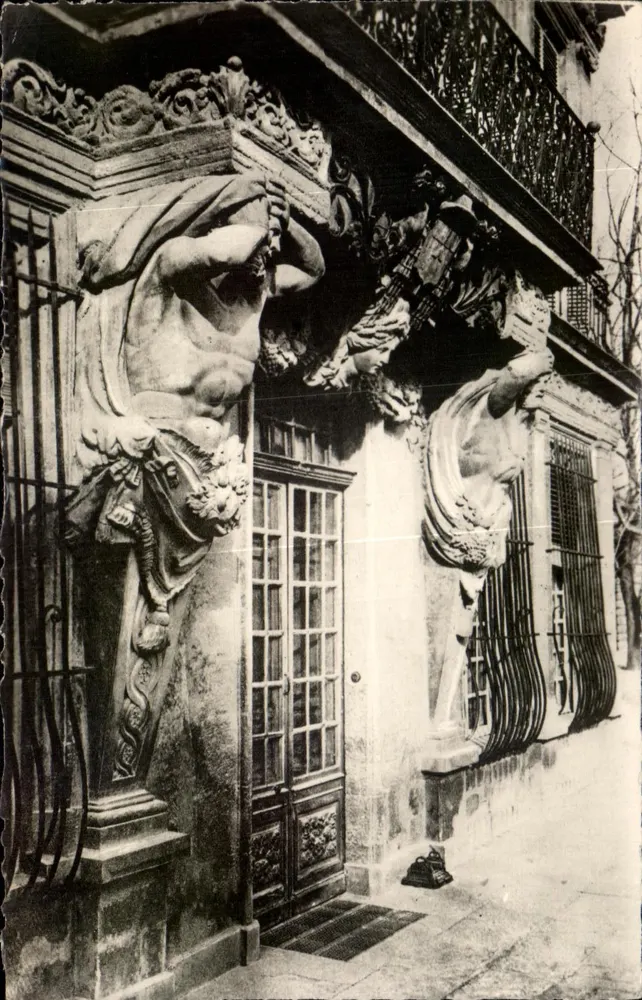 Aix-en-Provence — Cariatides da Villa d'Art — Éditions Mar de Gimlez - Frente