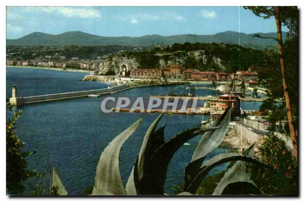 O porto — Costa Azul — Nice — Edições S.E.P.T. - 35 Boulevard Gorbella - Frente