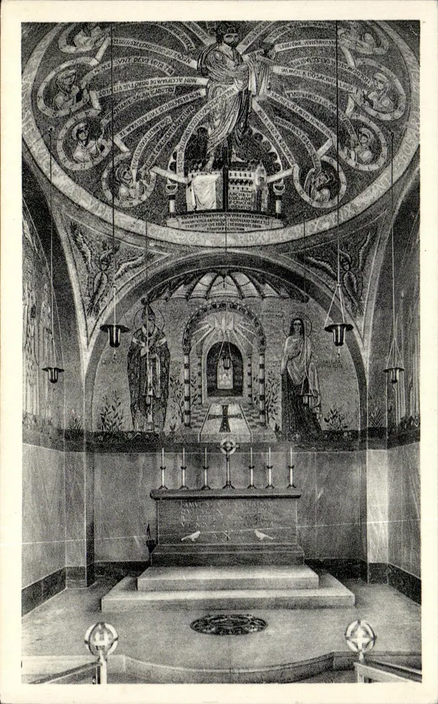 Kapelle der Tränen — Mosaikdekoration — Mont Ste-Odile (Höhe 763 m.) - Vorderseite