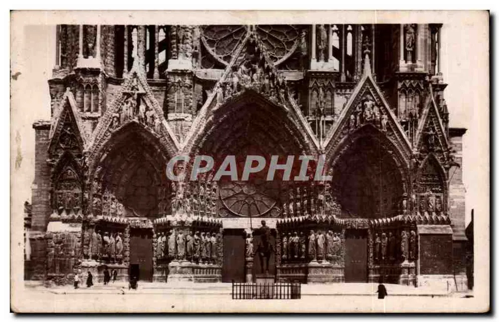 Reims - Die Kathedrale und das Denkmal Joan of Arc — Real-Photo C.A.P. P. Straßburg, n°121 - Vorderseite