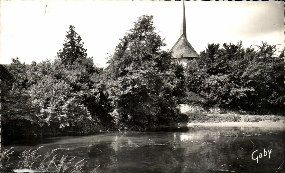 Saint-Léger-sur-Sarthe — Apsis der Kirche und die Sarthe — Éditions Gaby - Vorderseite