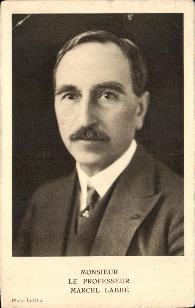 Portrait du Professeur Marcel Labbé — Photo Lutétia - Frente