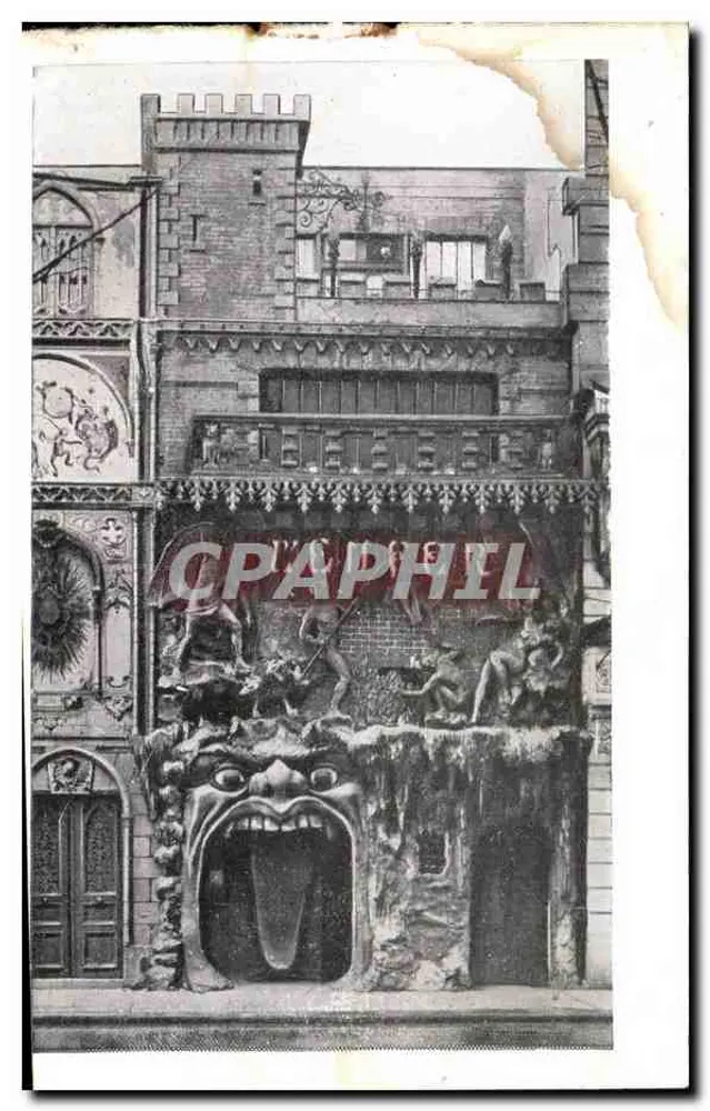 Facon de la rue de la République — façade ornée d'un mascaron démoniaque — éditeur non imprimé - Frente