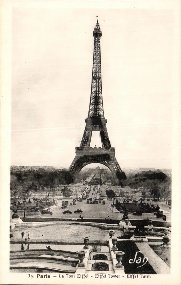 Paris — A Torre Eiffel — editor F. Ficory, 13, Avenue de la République, Paris — n° 39 - Frente
