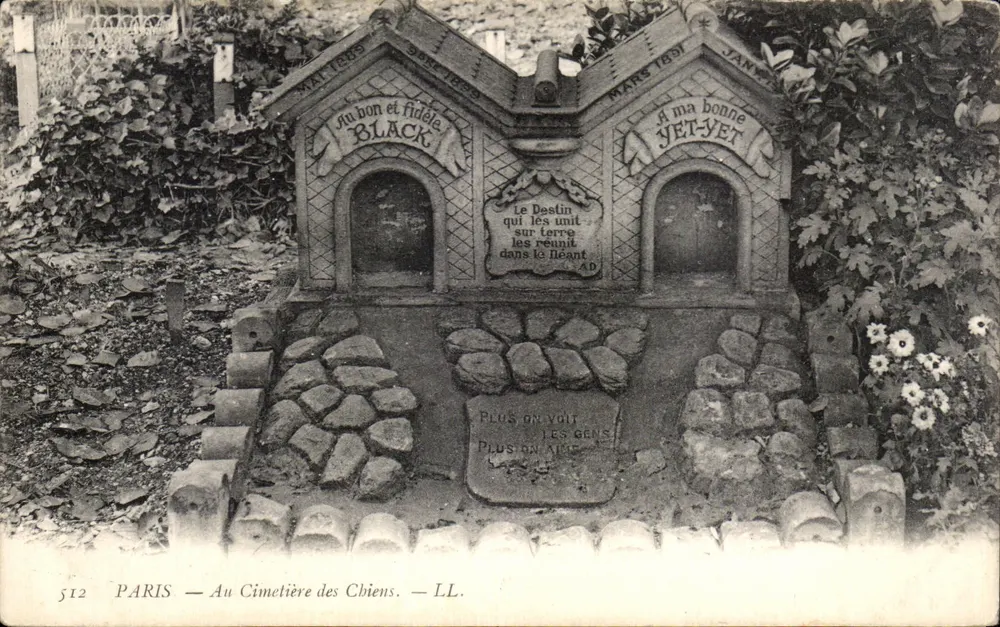 Grab der Paare BLACK und YET-YET — Paris — Im Cimetière des Chiens — LL. - Vorderseite