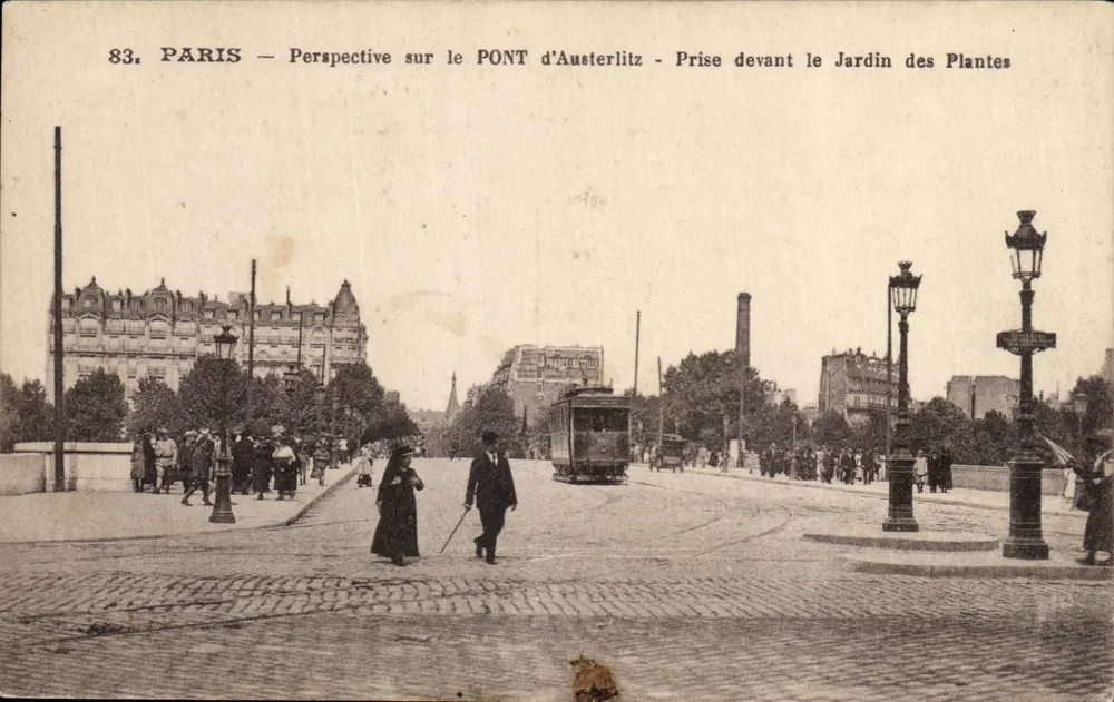 PARIS — Perspektive auf die BRÜCKE AUSTERLITZ — Aufgenommen vor dem Jardin des Plantes - Vorderseite