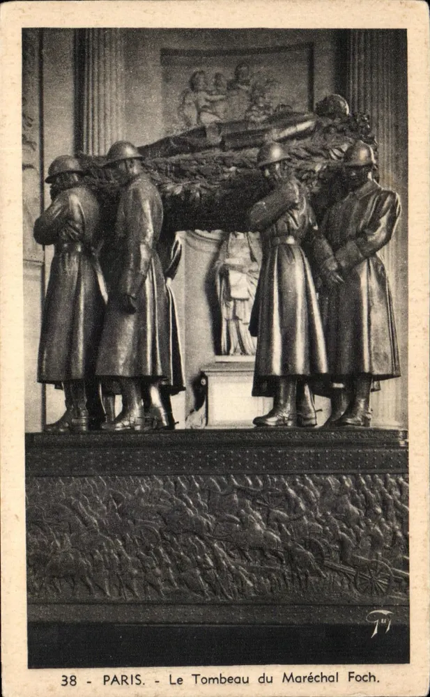 Paris - Le Tombeau du Maréchal Foch — éditeur Guy, n° 38 - Recto