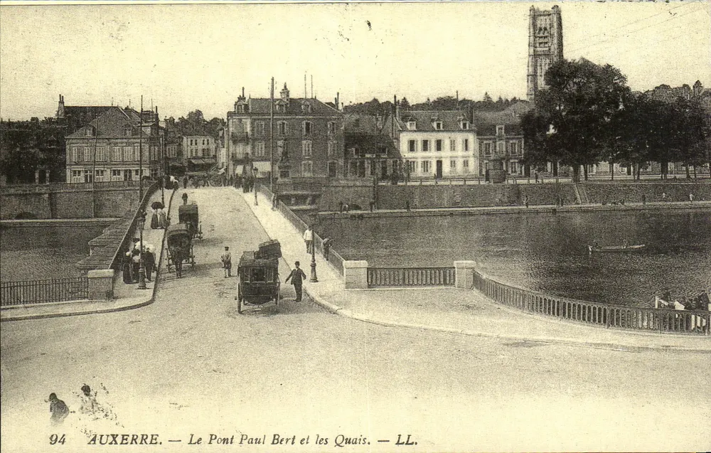 Auxerre — Brücke Paul Bert und die Ufer — LL. - Vorderseite