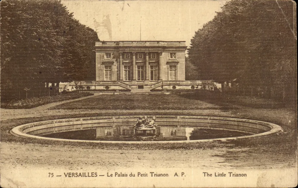 Versailles — Das Schloss des Petit Trianon — A.P. - Vorderseite