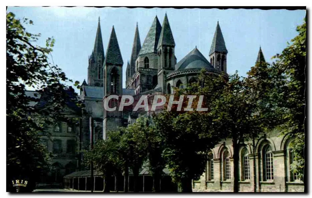 Abtei der Männer — Kirche Saint-Étienne (12. Jahrhundert) — IRIS - Vorderseite