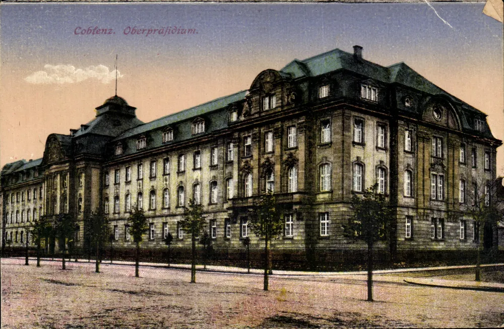 Coblenz. Oberpräsidium — edifício administrativo — editor não visível - Frente