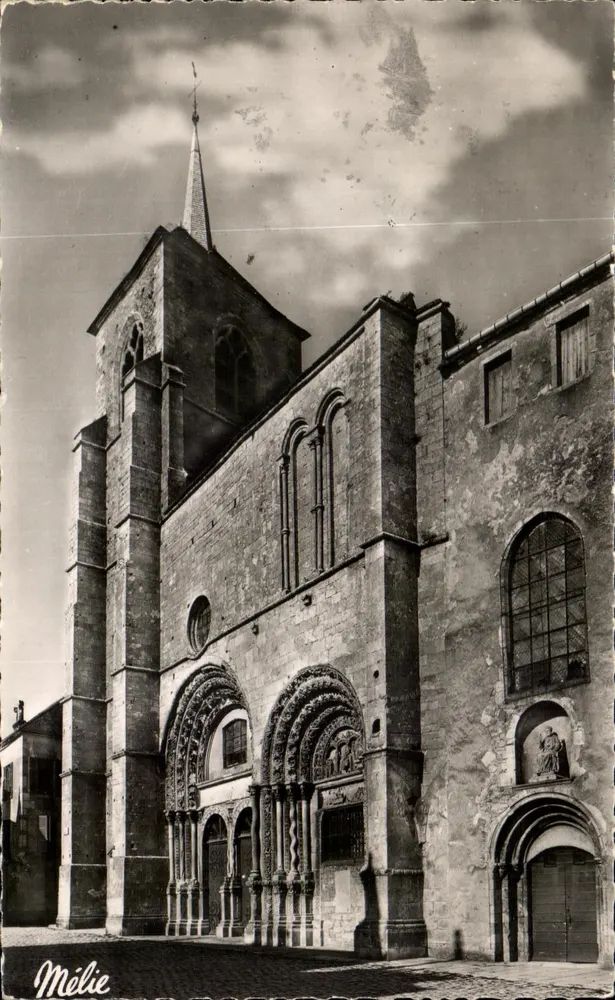 Avallon (Yonne) — La Iglesia de San Lazaro — Ediciones Mélie (París) - Anverso