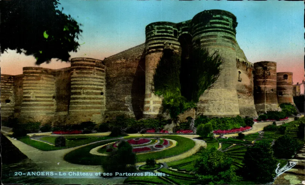 Angers — Das Schloss und seine blühenden Parterres — Edition Chineyen - Vorderseite