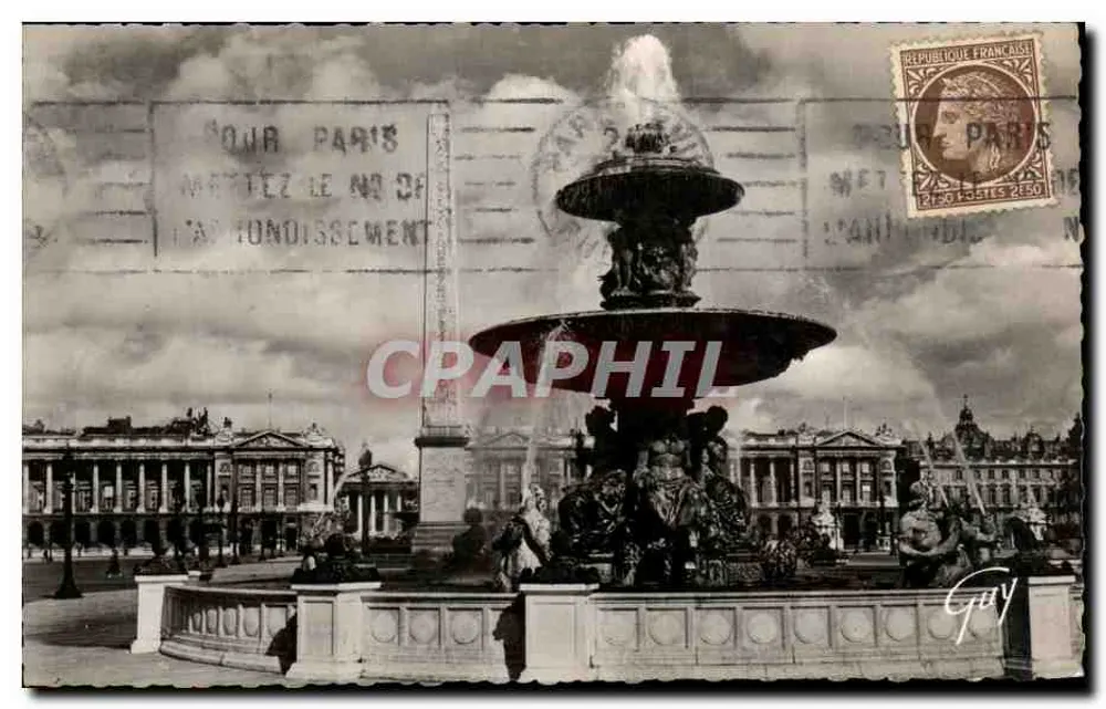 Place de la Concorde — Eine der Fontänen und der Obelisk — André Légonde, Paris - Vorderseite