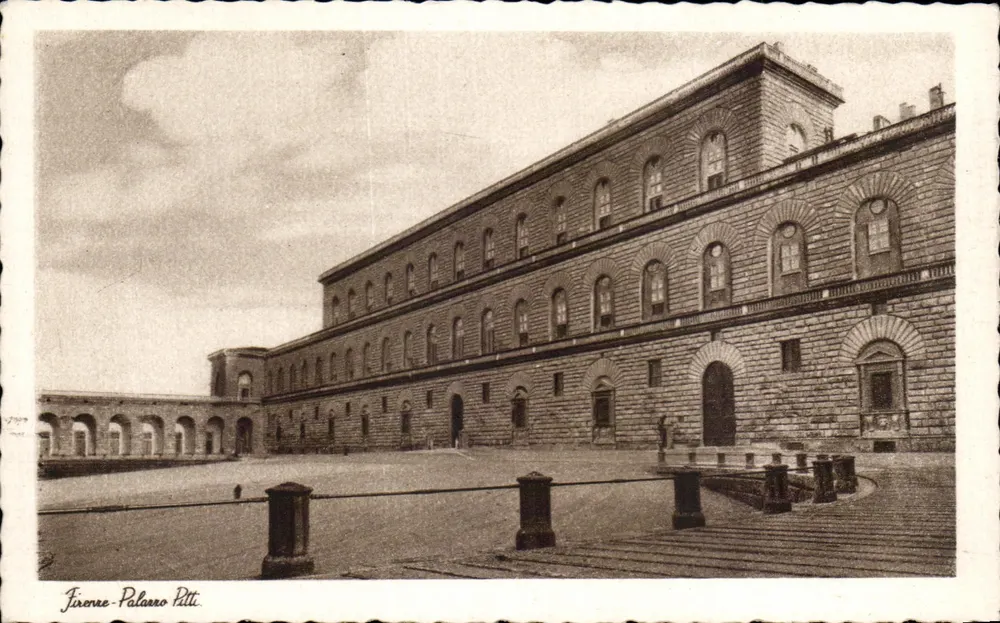 Florença - Palazzo Pitti — vista da praça interna — editor Ditta Innocenti e Figli, Florença - Frente