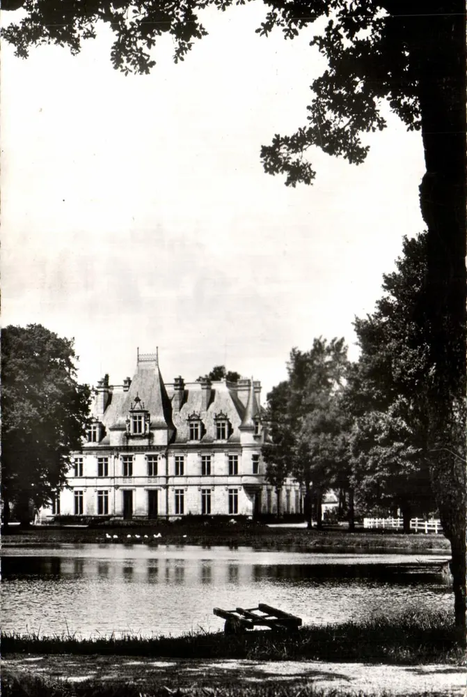 Castelo do Val dos Estudantes — Chaumont — Edições G. IGHNY - Frente