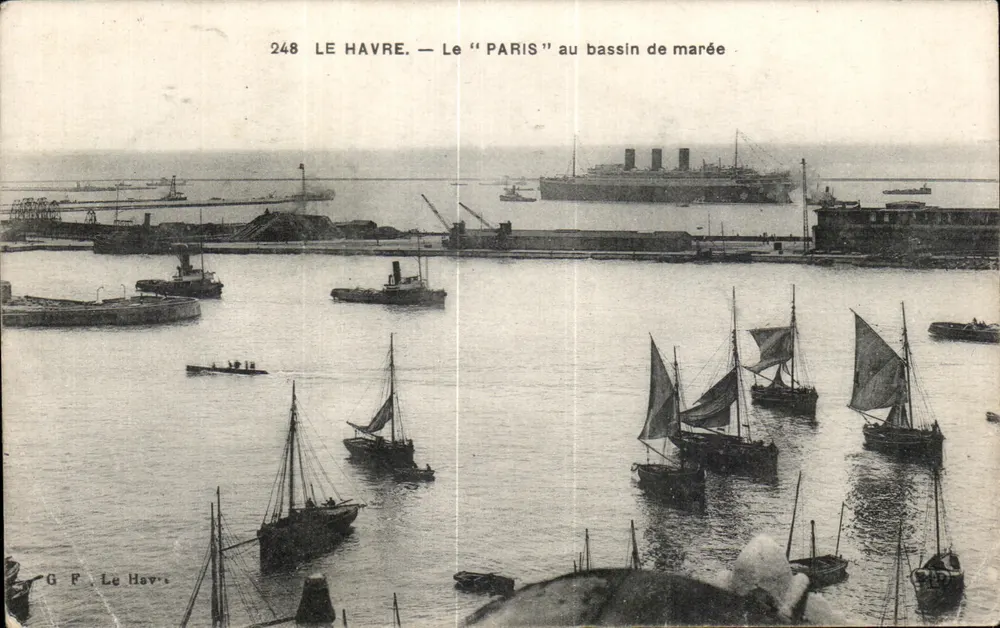Le Havre — Das "PARIS" am Gezeitenhafen — G P. Le Havre - Vorderseite