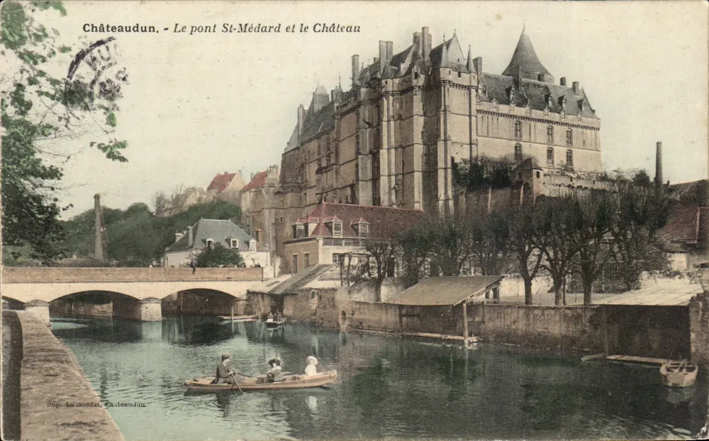 Châteaudun — Brücke St-Médard und Schloss — Verlag: L. Laussedat, Châteaudun - Vorderseite