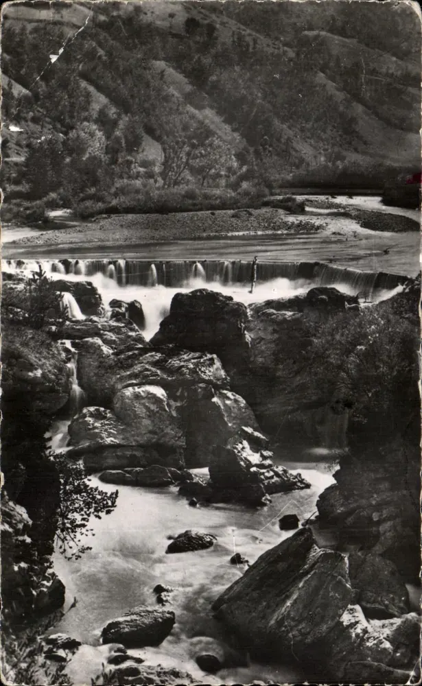 Pittoresque Les Bauges — Chute du Chérán à Bange — Photo Petit - Vorderseite