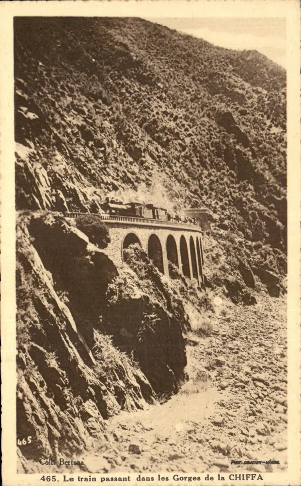 Coll. Bertona — O trem passando nas Gorges da CHIFFA — Pint. Couvier-Wilson, n° 465 - Frente