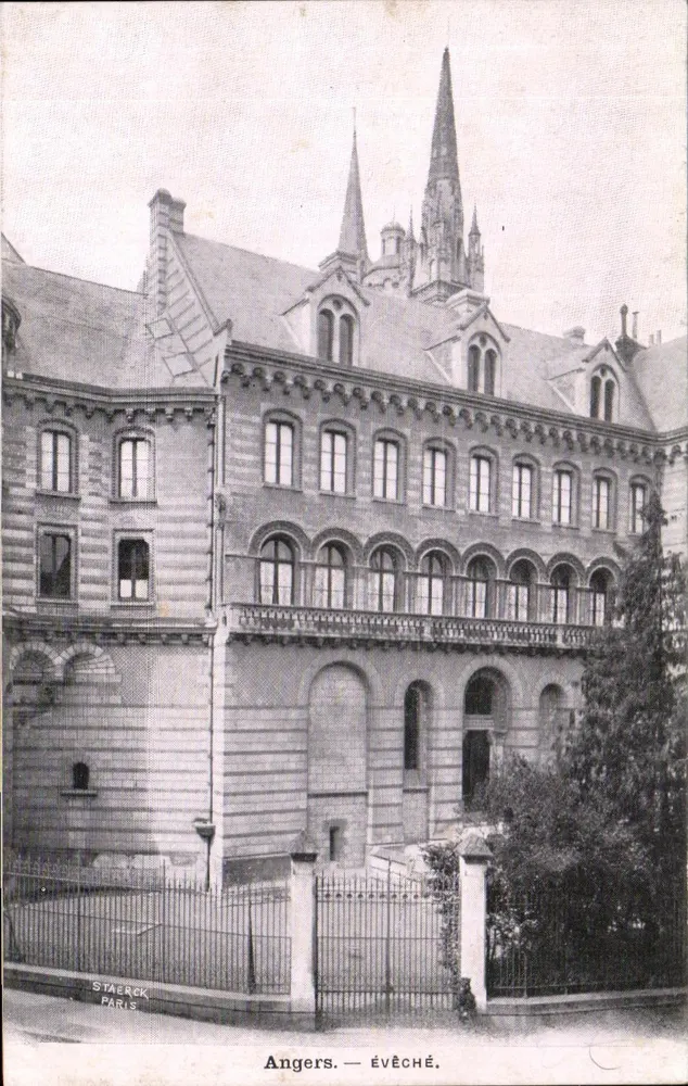 Angers — Arquidiocese — Staerck Paris - Frente