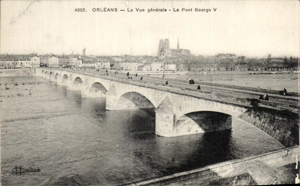 Orléans — Allgemeiner Blick — Brücke George V — Orléans - Vorderseite