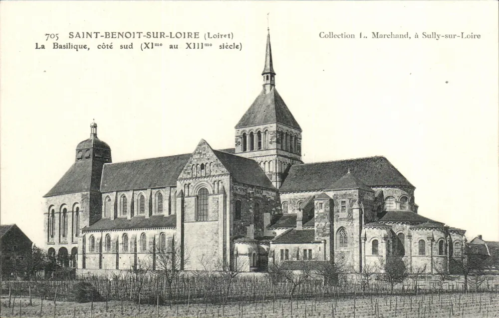 Saint-Benoît-sur-Loire — A Basílica, lado sul (século XI ao XII) — Coleção 1. Marchand, em Sully-sur-Loire - Frente