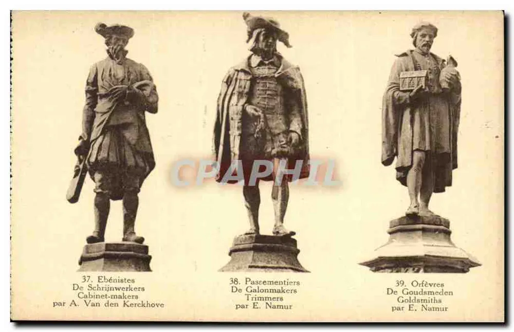 Drei Statuen von Berufen — Schreiner, Stickereimeister, Goldschmied — von A. Van den Kerckhove und E. Namur - Vorderseite