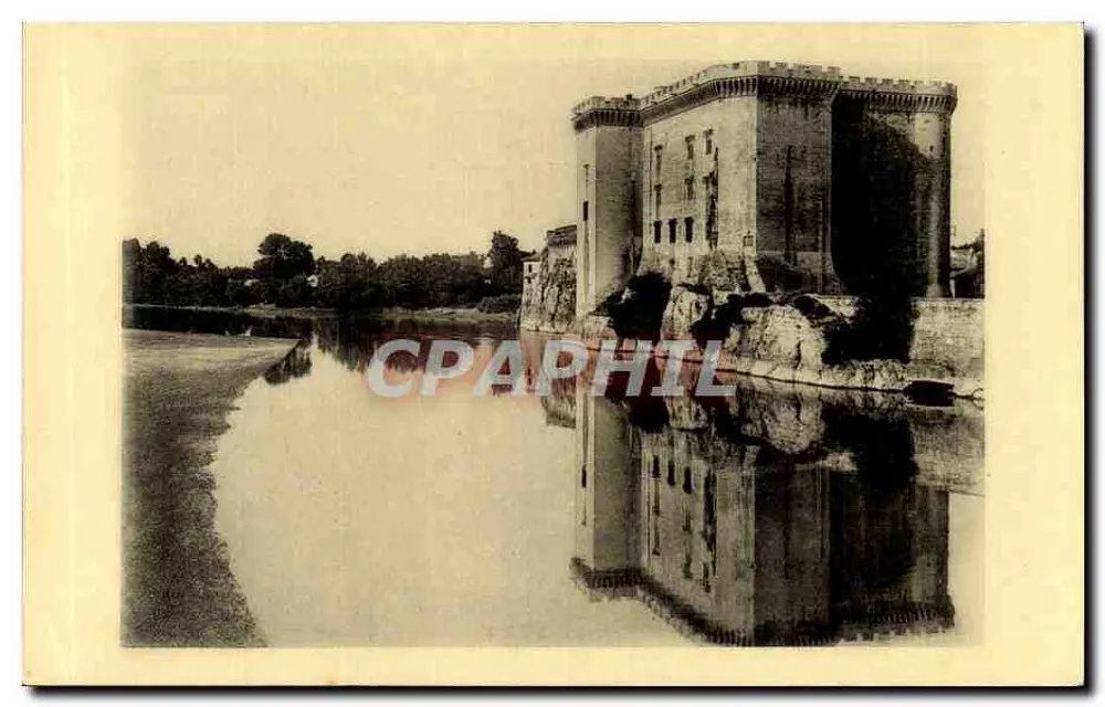 Castelo de Tarascon — Vista sudoeste — Edição dos Monumentos Históricos, Paris, VIII - Frente