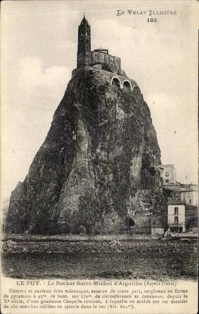Le Puy — O Rocher Saint-Michel d'Aiguilhe (Aspecto Oeste) — Le Velay Illustré, n°192 - Frente